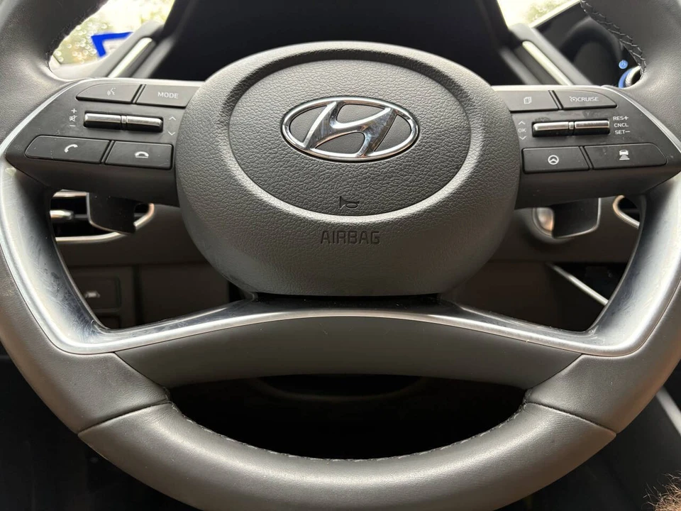 2023 Hyundai Sonata - Image 17 of 21