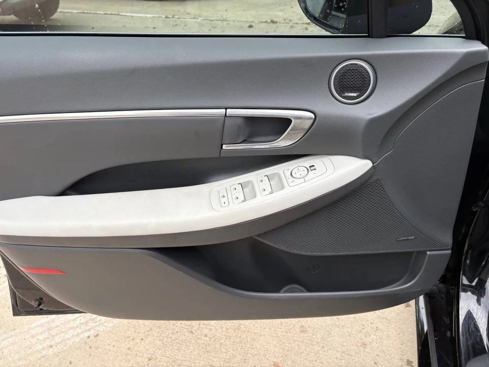 2023 Hyundai Sonata - Image 10 of 21