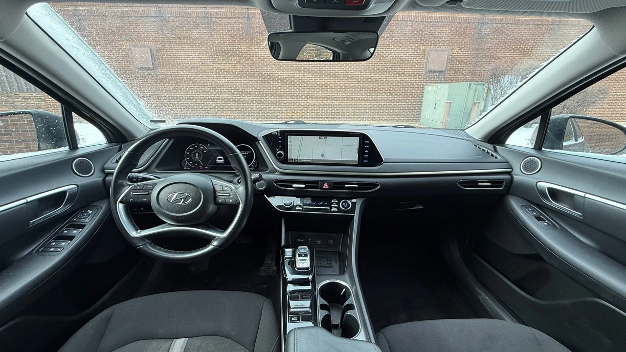 2023 Hyundai Sonata - Image 15 of 21