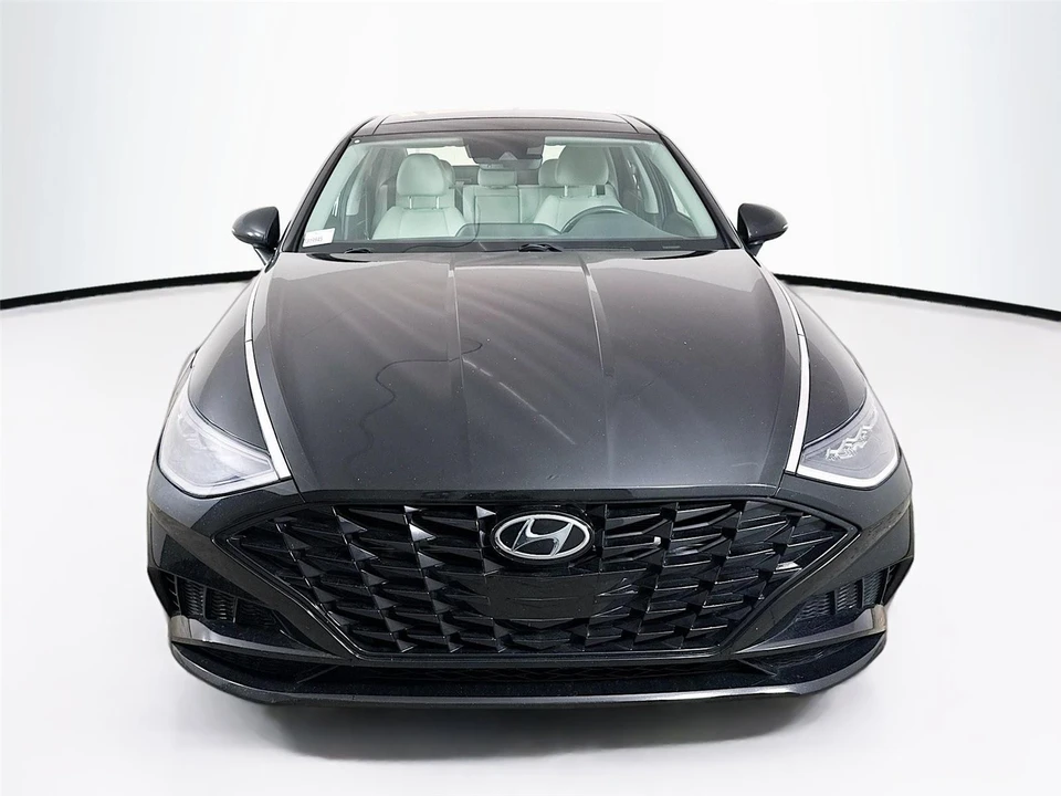 2023 Hyundai Sonata - Image 2 of 14