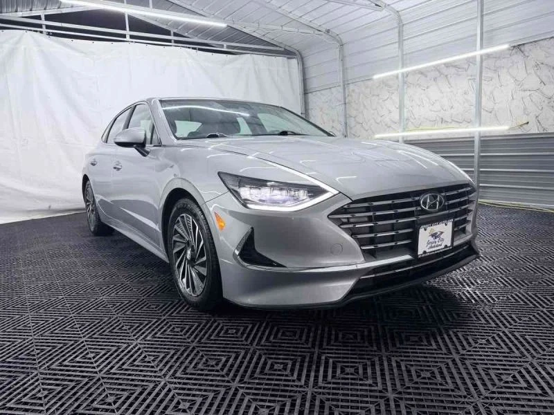 2023 Hyundai Sonata - Image 9 of 12