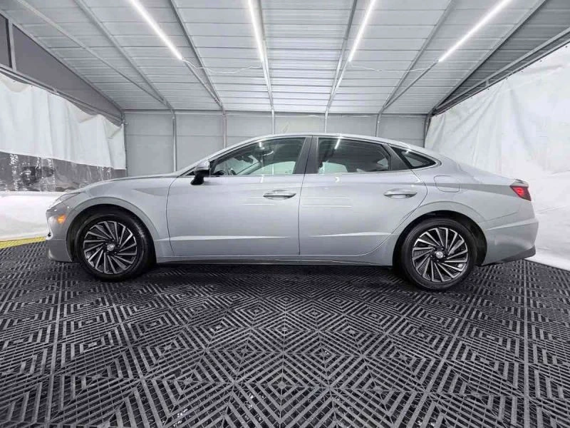 2023 Hyundai Sonata - Image 4 of 12