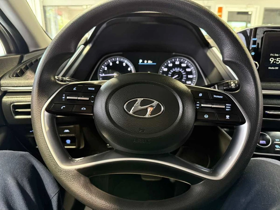 2023 Hyundai Sonata - Image 13 of 21