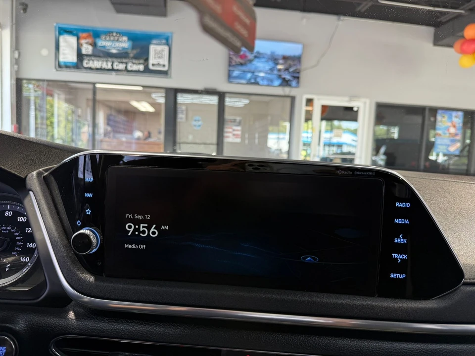 2023 Hyundai Sonata - Image 18 of 21
