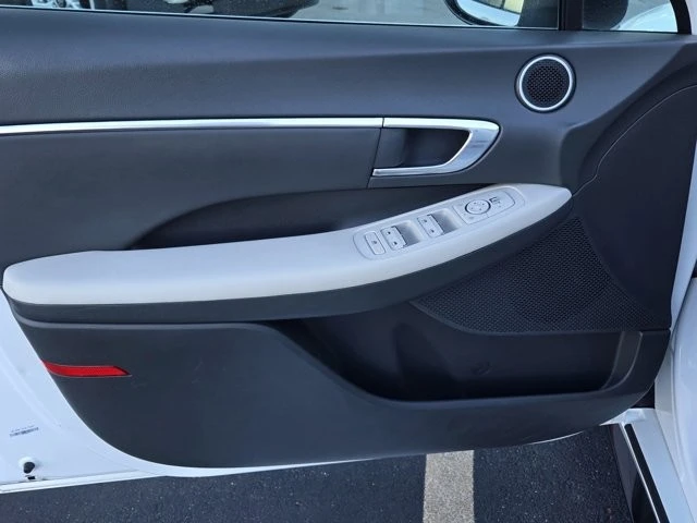 2023 Hyundai Sonata - Image 8 of 12