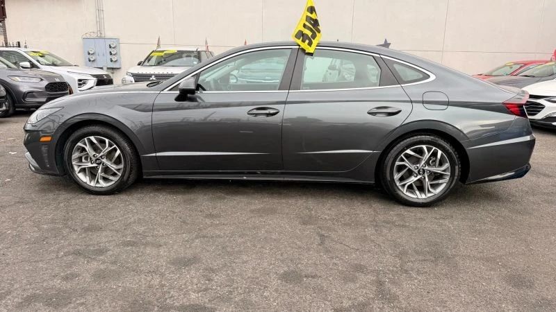 2023 Hyundai Sonata - Image 10 of 12