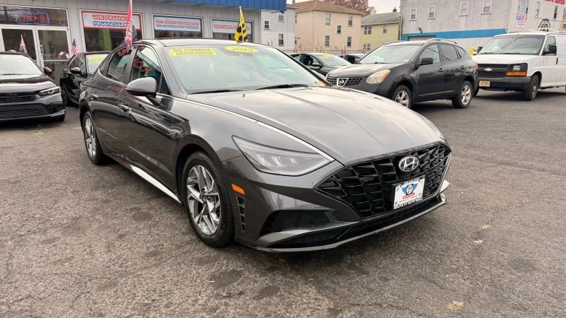 2023 Hyundai Sonata - Image 2 of 12
