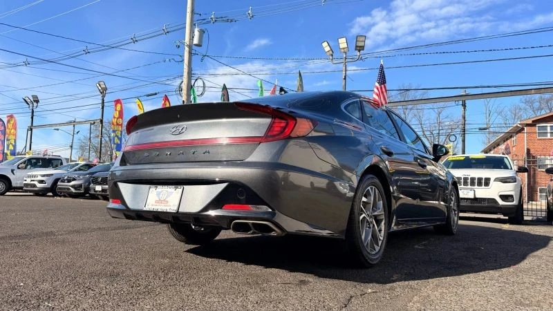 2023 Hyundai Sonata - Image 9 of 12