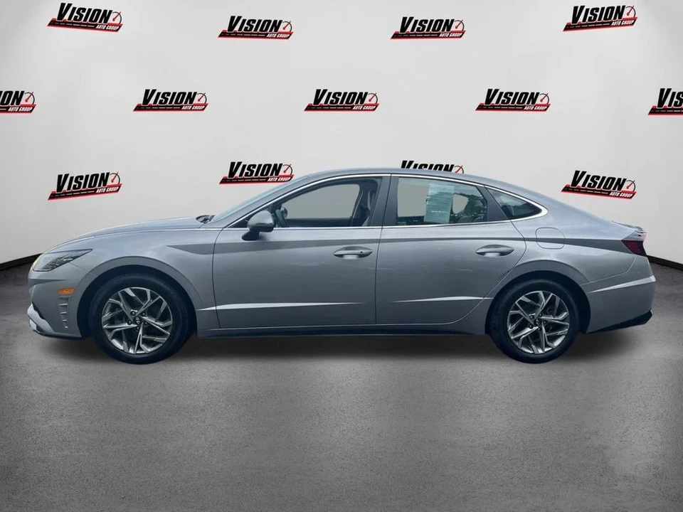 2023 Hyundai Sonata - Image 8 of 12