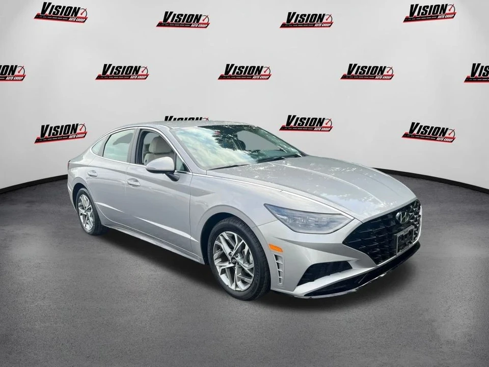 2023 Hyundai Sonata - Image 3 of 12