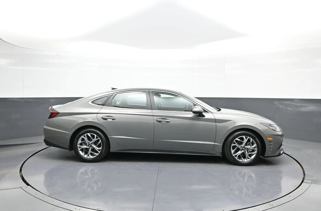 2023 Hyundai Sonata - Image 5 of 12
