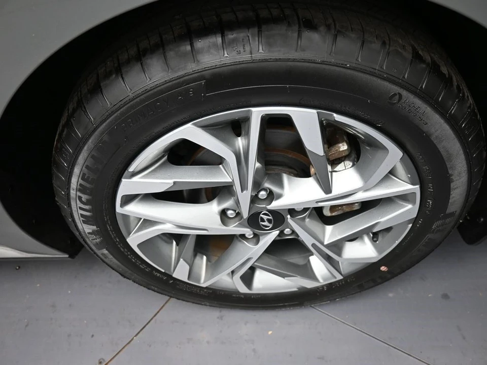 2023 Hyundai Sonata - Image 15 of 21