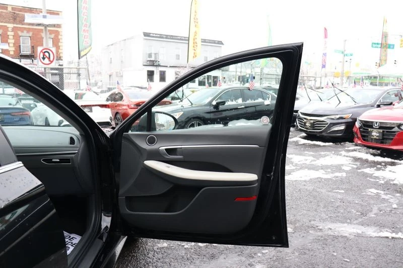 2023 Hyundai Sonata - Image 11 of 12
