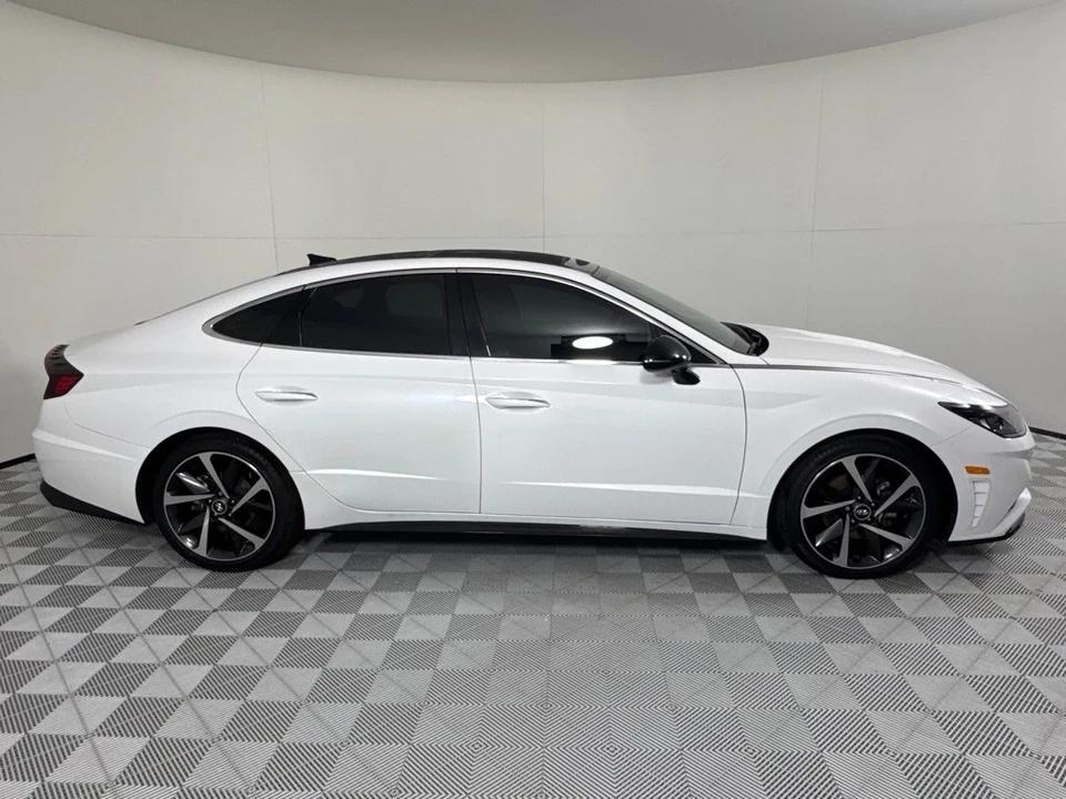 2023 Hyundai Sonata - Image 4 of 12