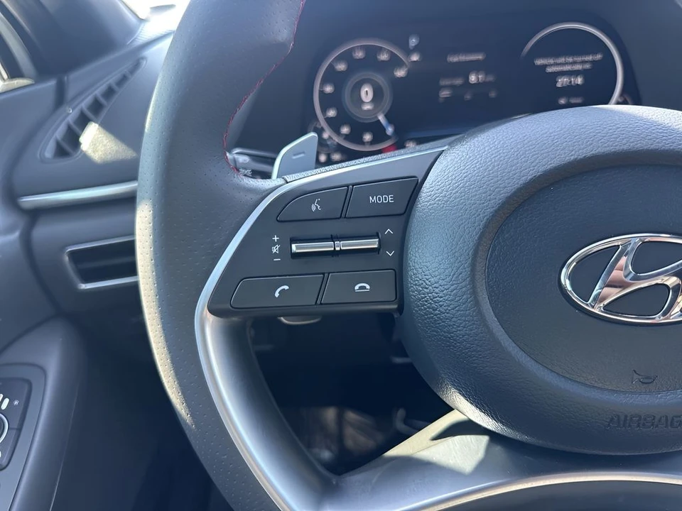 2023 Hyundai Sonata - Image 15 of 21