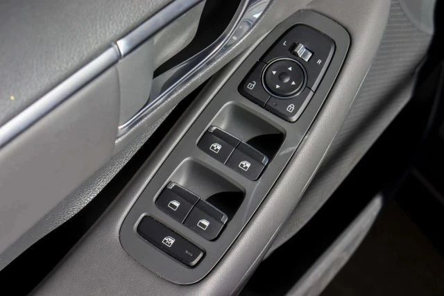 2023 Hyundai Sonata - Image 15 of 21