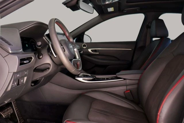 2023 Hyundai Sonata - Image 17 of 21