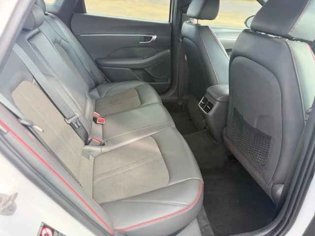 2023 Hyundai Sonata - Image 15 of 19
