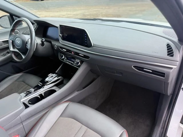 2023 Hyundai Sonata - Image 10 of 19