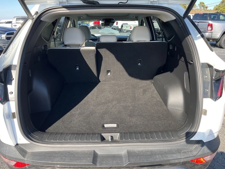 2023 Hyundai Tucson - Image 10 of 12