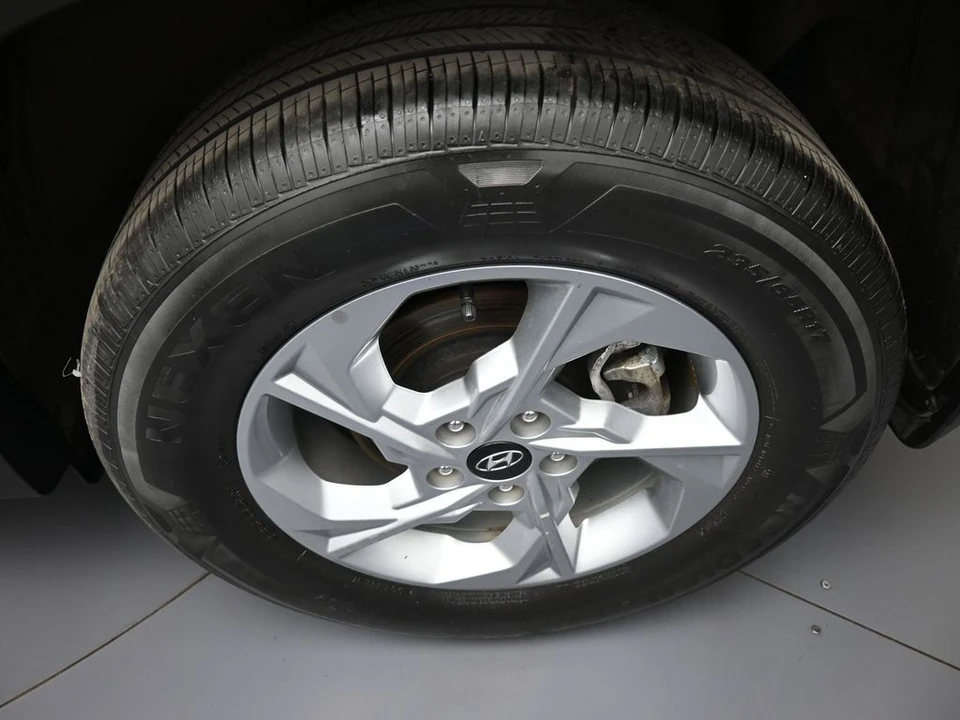 2023 Hyundai Tucson - Image 15 of 21