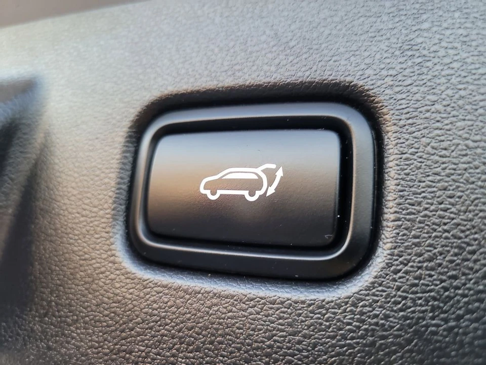2023 Hyundai Tucson - Image 8 of 12