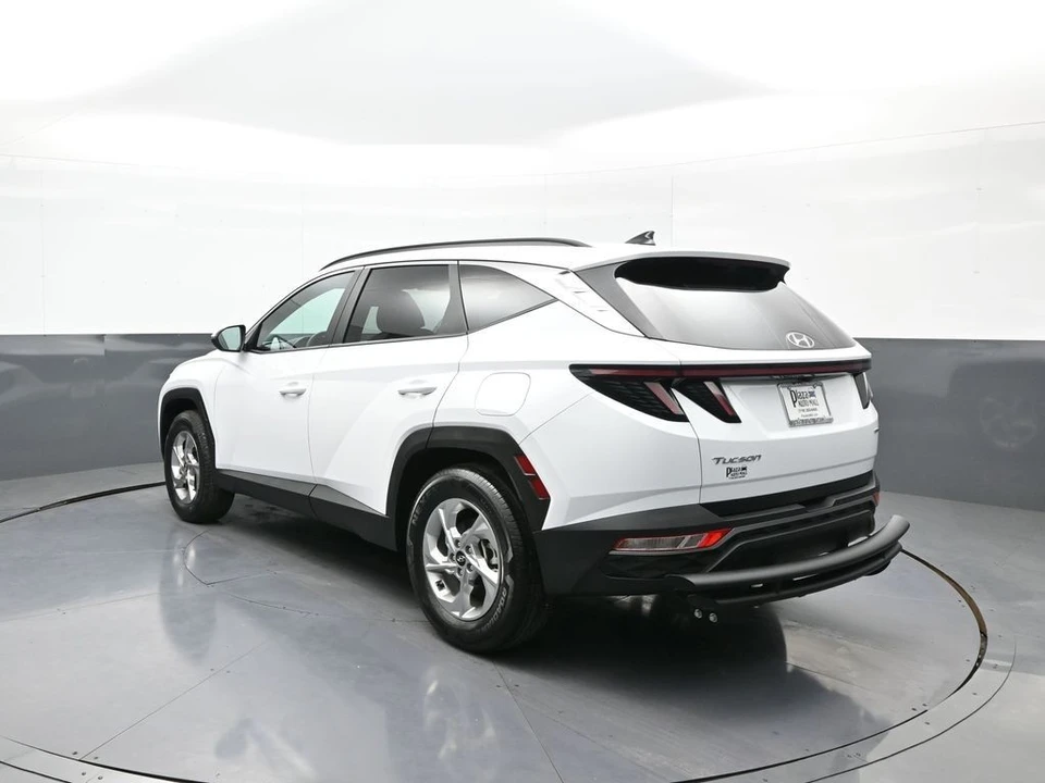 2023 Hyundai Tucson - Image 8 of 12