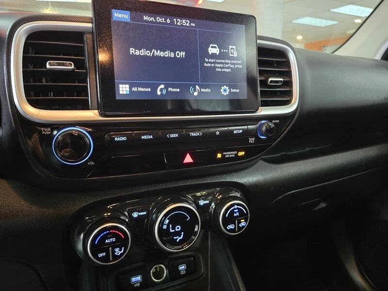2023 Hyundai Venue - Image 19 of 20
