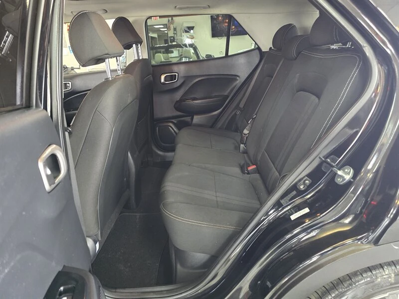 2023 Hyundai Venue - Image 11 of 20