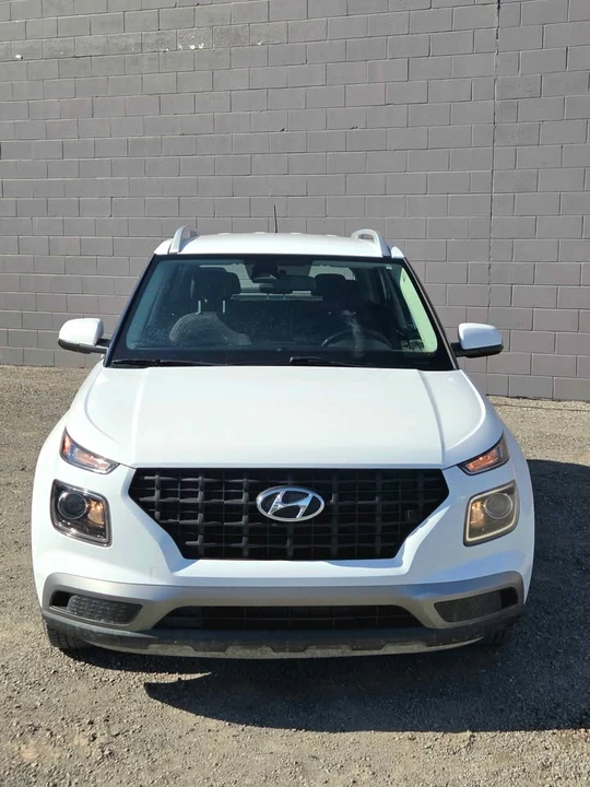 2023 Hyundai Venue - Image 2 of 7