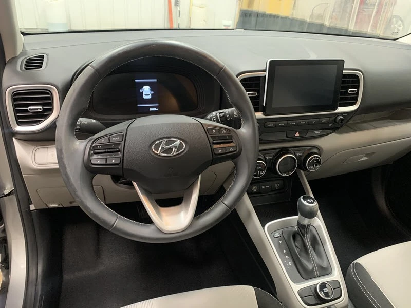 2023 Hyundai Venue - Image 8 of 21
