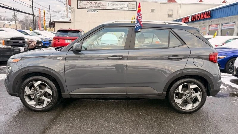 2023 Hyundai Venue - Image 10 of 12