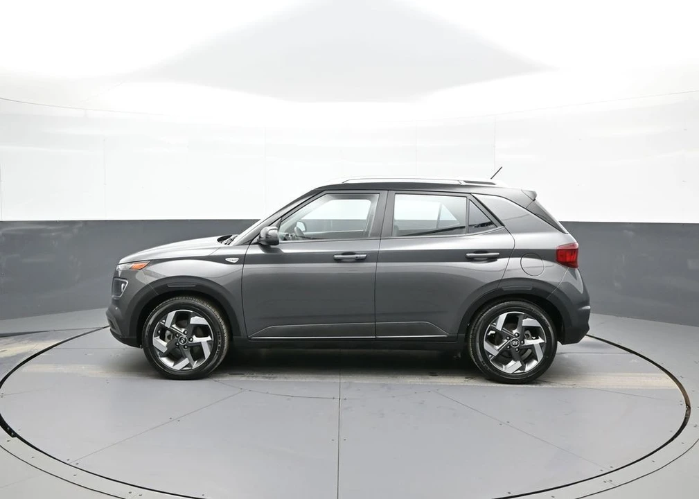 2023 Hyundai Venue - Image 9 of 12