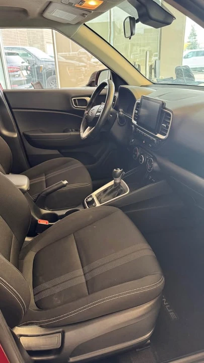 2023 Hyundai Venue - Image 11 of 13