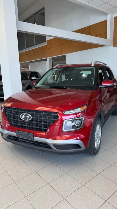 2023 Hyundai Venue - Image 2 of 13