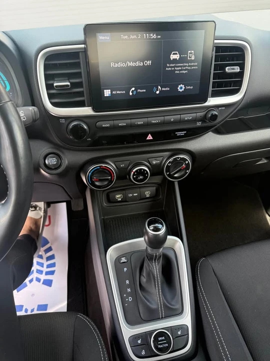 2023 Hyundai Venue - Image 9 of 13