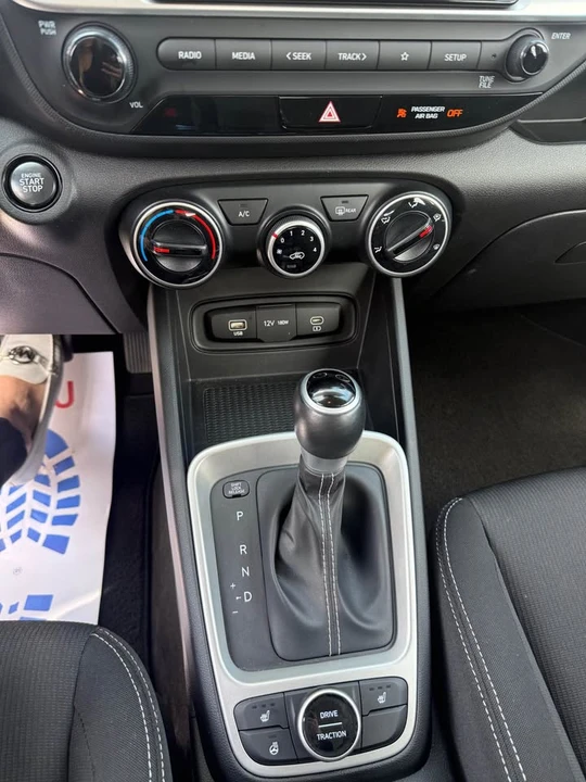 2023 Hyundai Venue - Image 10 of 13