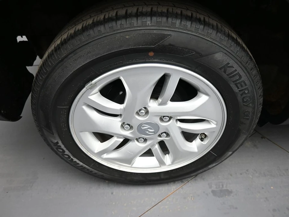 2023 Hyundai Venue - Image 12 of 12