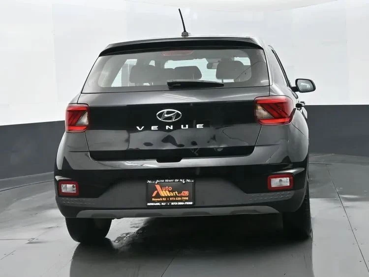 2023 Hyundai Venue - Image 8 of 12