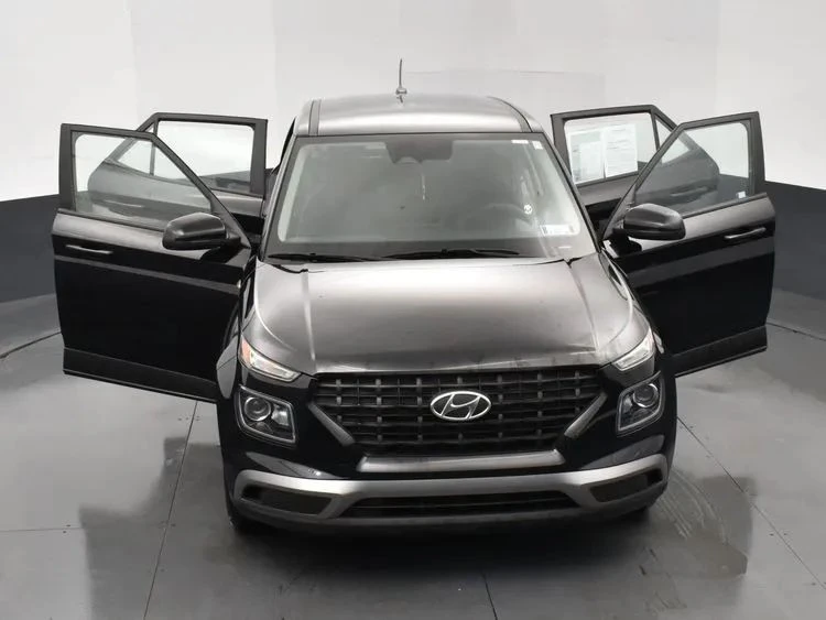 2023 Hyundai Venue - Image 10 of 12