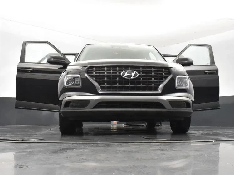2023 Hyundai Venue - Image 11 of 12