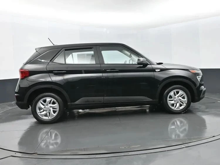 2023 Hyundai Venue - Image 4 of 12