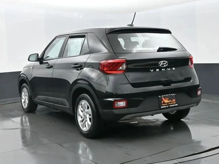 2023 Hyundai Venue - Image 9 of 12