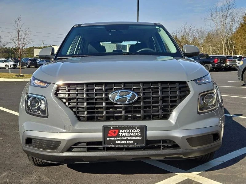 2023 Hyundai Venue - Image 2 of 12