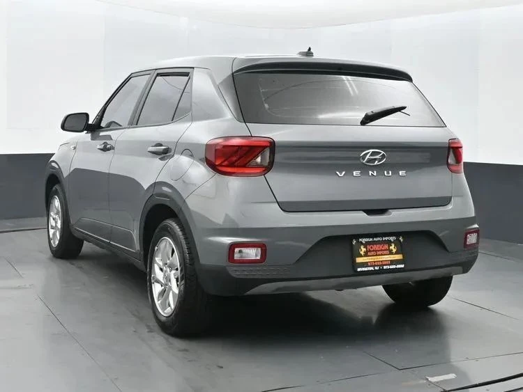 2023 Hyundai Venue - Image 9 of 12