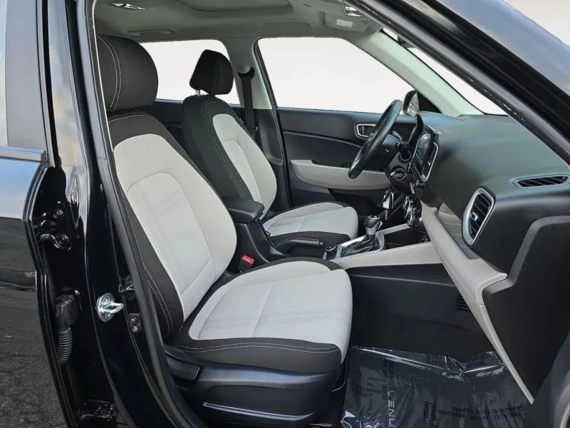 2023 Hyundai Venue - Image 6 of 12