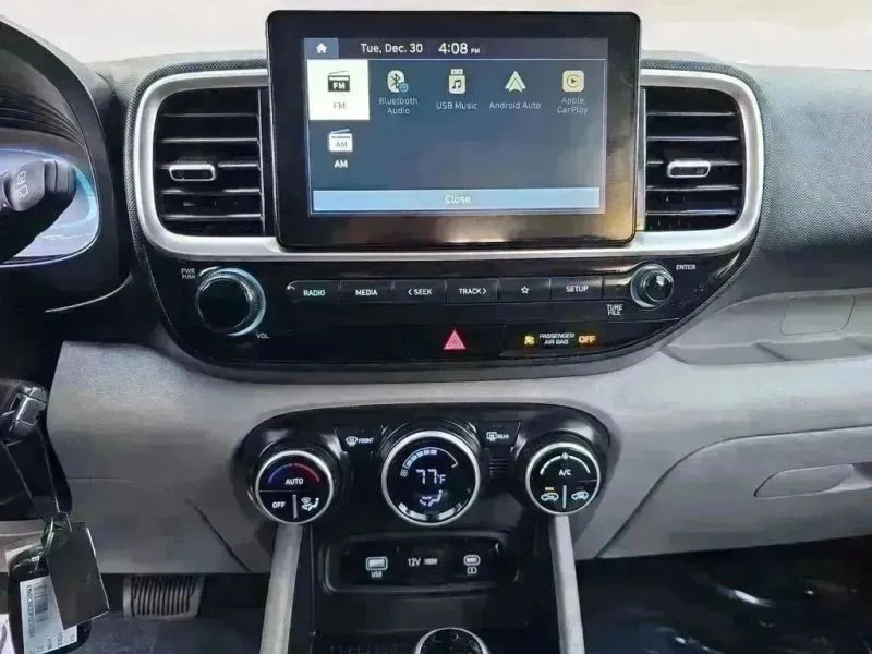 2023 Hyundai Venue - Image 11 of 12