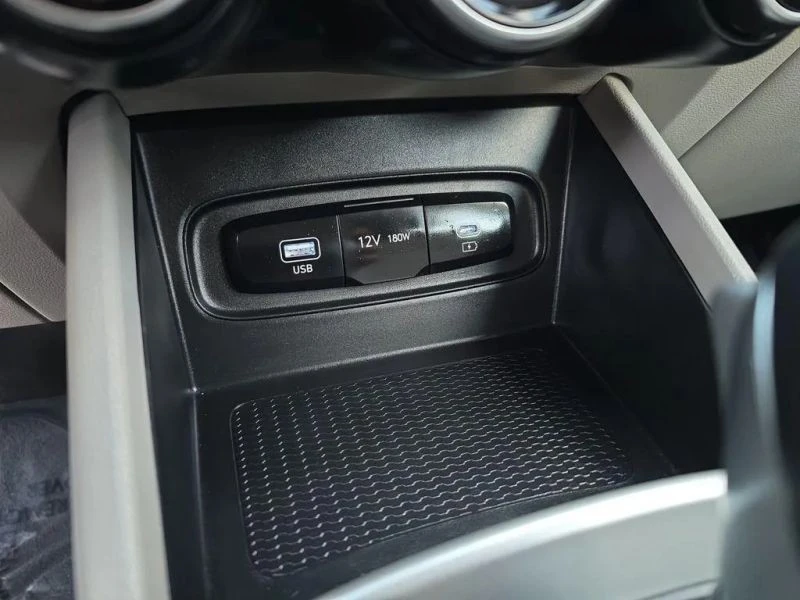 2023 Hyundai Venue - Image 2 of 12