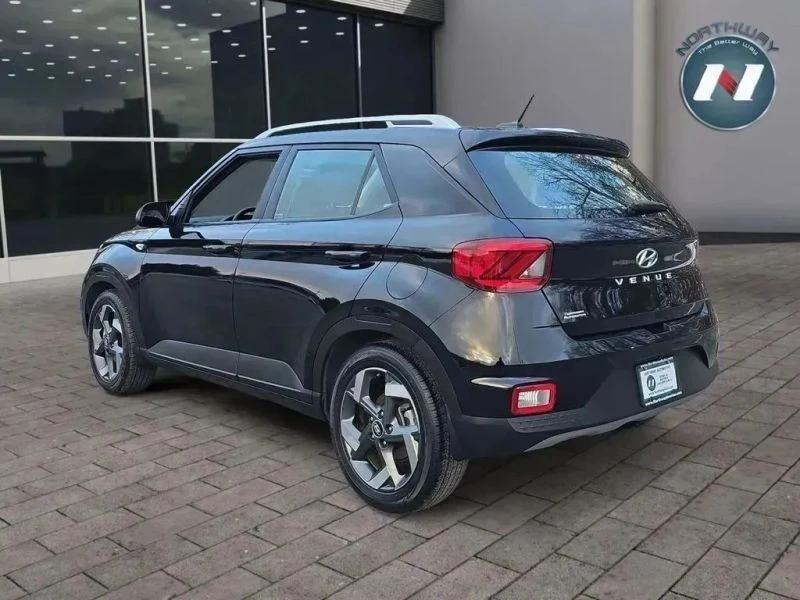 2023 Hyundai Venue - Image 3 of 12
