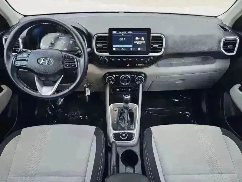 2023 Hyundai Venue - Image 10 of 12